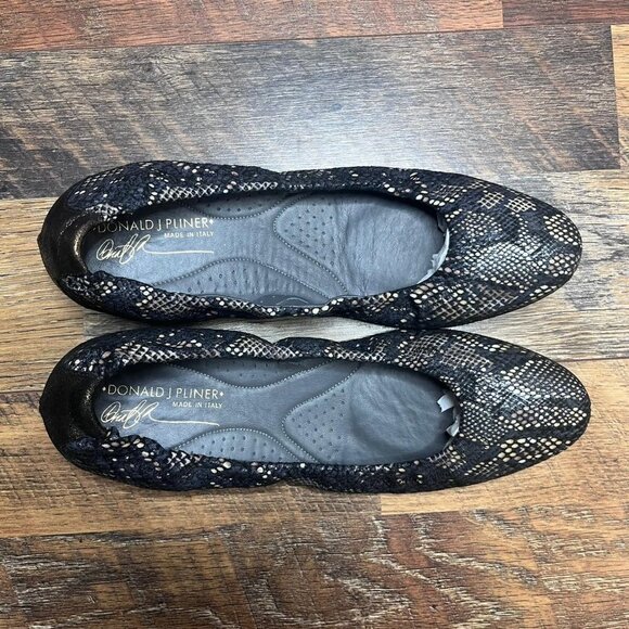 Donald J Pliner Women’s Abram Snake Black Fabric Slip On Flats Size 9.5 - Picture 4 of 8